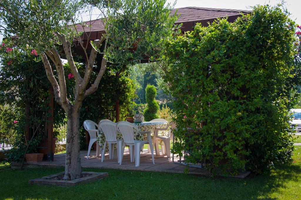 P&P Assisi Camere Bastia Umbra Exterior photo